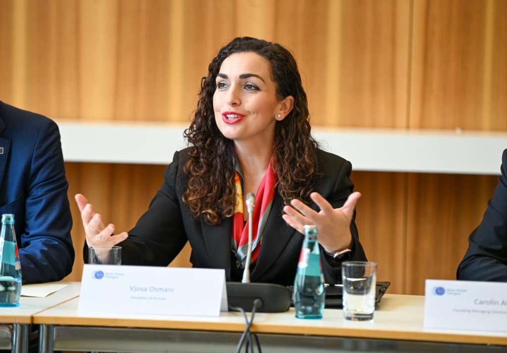 Predsjednica Vjosa Osmani.